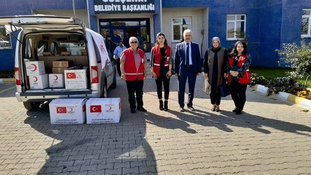 Sorgun Kızılay Şubesinden Gıda ve Giyim yardımı