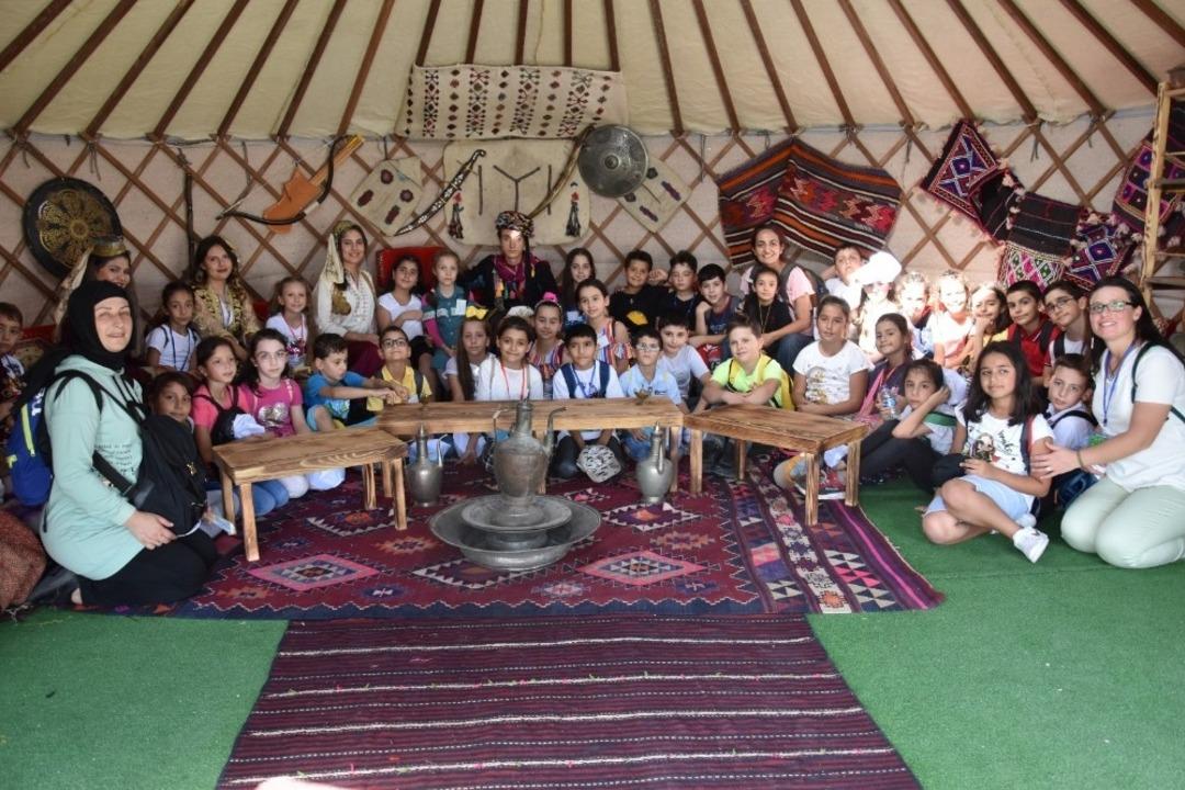 Balıkesir k&uuml;lt&uuml;r&uuml; tanıtıldı