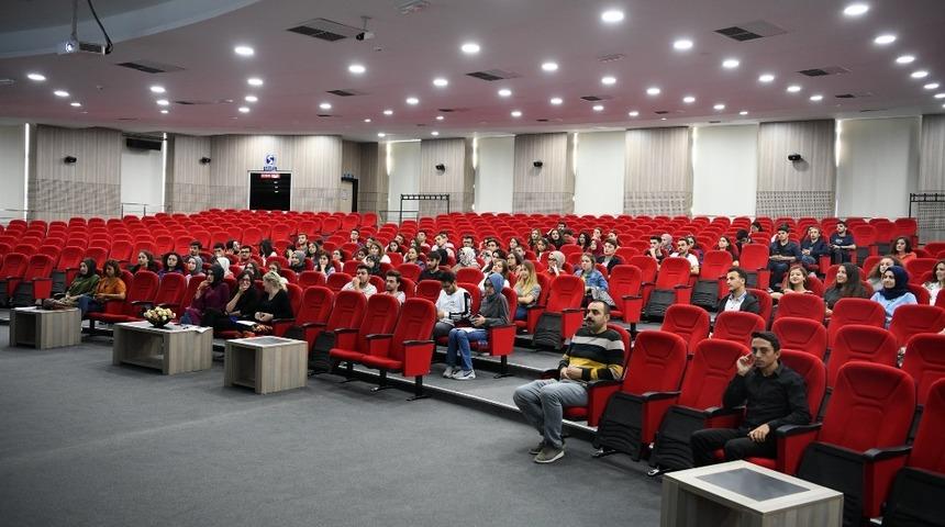 SA&Uuml;&rsquo;de &uuml;niversite yaşamına giriş programları tamamlandı