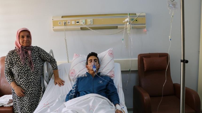 Van&rsquo;da &rsquo;&ccedil;&ouml;k&uuml;k g&ouml;ğ&uuml;s&rsquo; hastalarına &lsquo;nuss&rsquo; y&ouml;ntemi