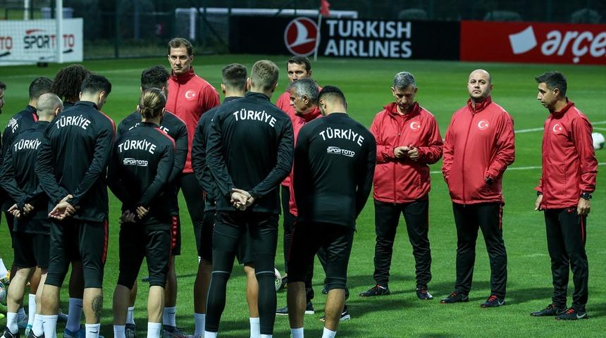 Milli mesai başladı! İlk idman