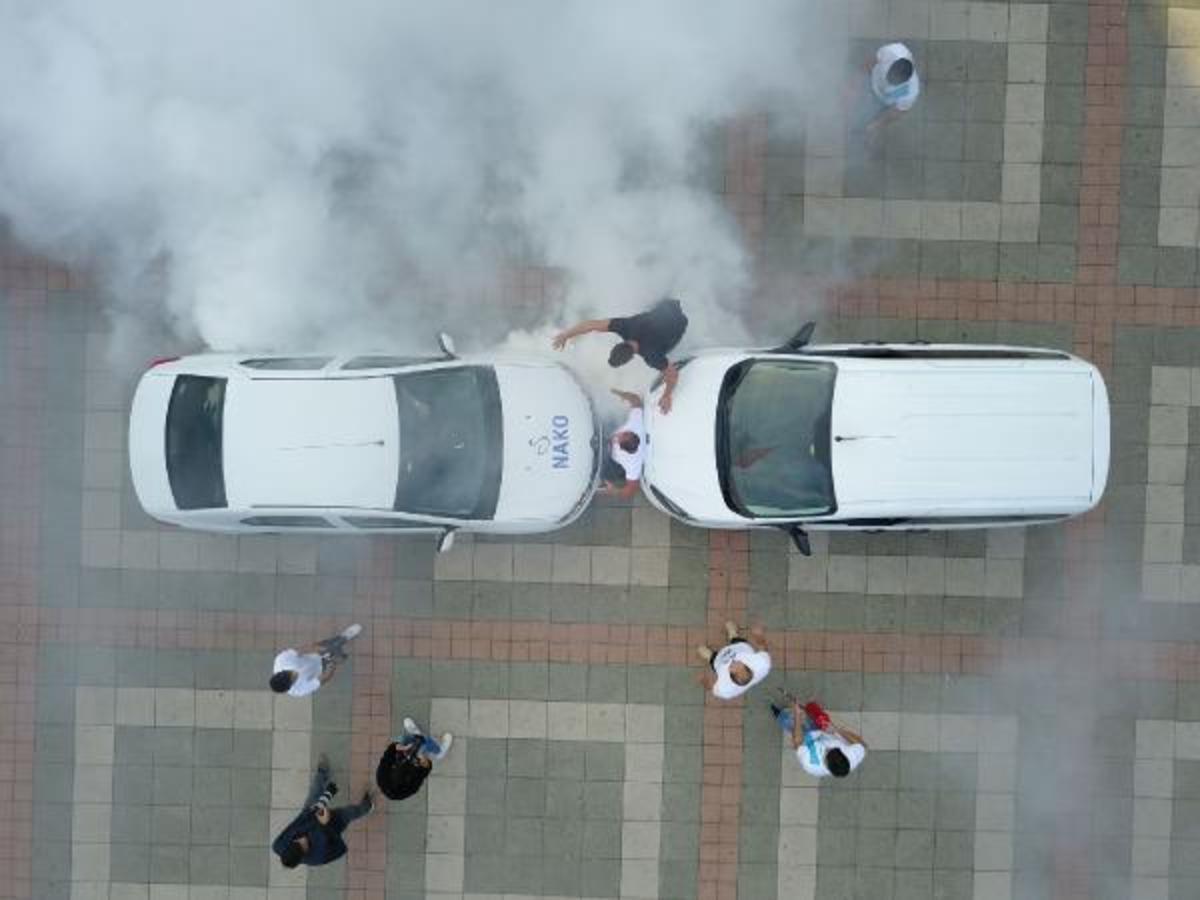 Bir d&ouml;nemin fenomeniydi, geri d&ouml;nd&uuml;! Yaptığı şovla y&uuml;rekleri ağza getirdi