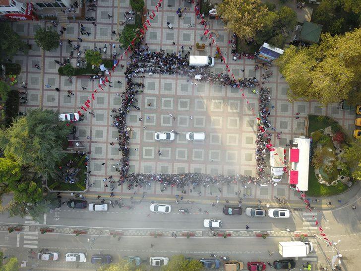 Bir dönemin fenomeniydi, geri döndü! Yaptığı şovla yürekleri ağza getirdi G2