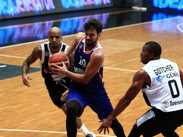 Beşiktaş Sompo Sigorta 68 - 80 Anadolu Efes