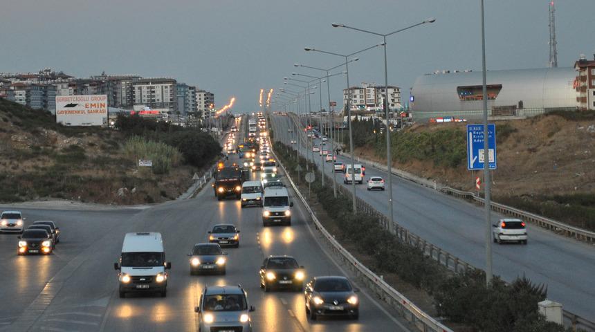 Sınıra askeri sevkiyat devam ediyor (2)