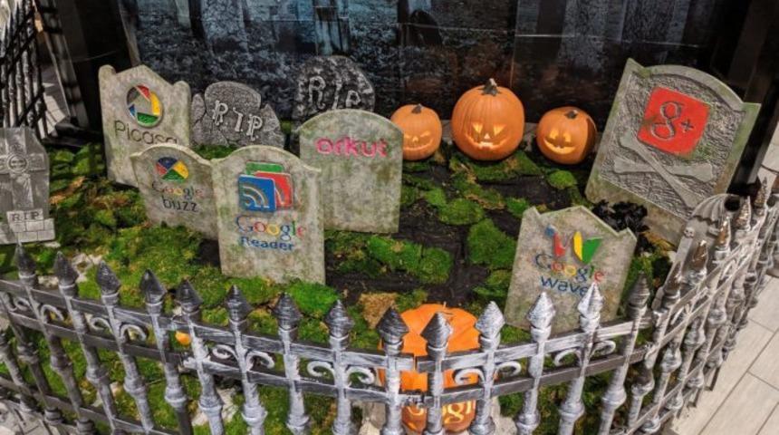 Mezarı olmadan unutulup gidecekti