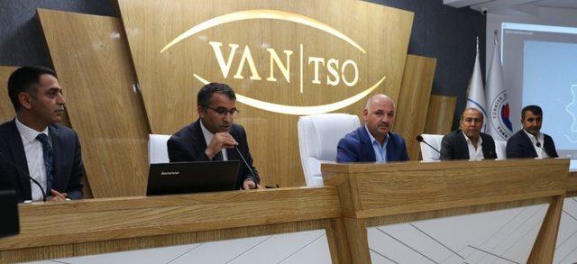 Başkan Aslan, Van TSO’nun meclis toplantısına katıldı