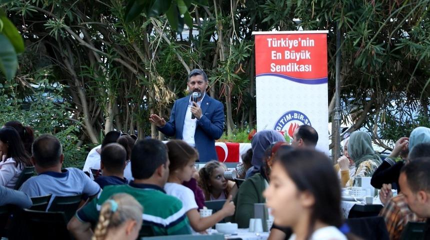 U&ccedil;ak: &ldquo;Kamu g&ouml;revlilerinin beklentileri karşılanmadı&rdquo;