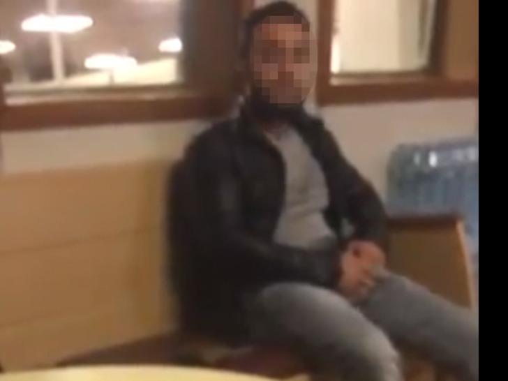 İstanbul'da vapurda iğrenç olay! Sosyal medyada tepkiler çığ gibi G4