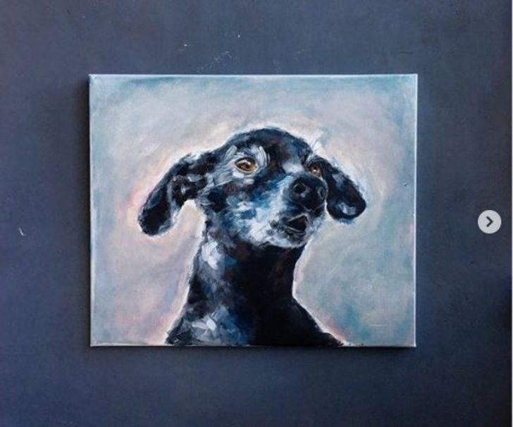 Göğüsleriyle resim yapan Belaruslu kadın! G2