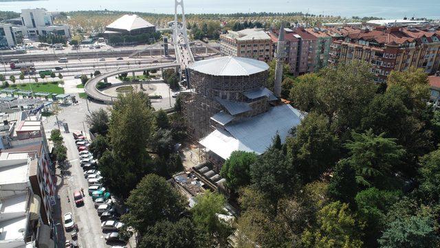 Mimar Sinan'ın eseri caminin restorasyonunun tamamlanmasını bekliyorlar 