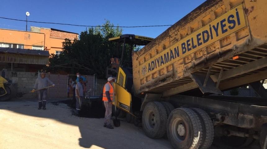 Cumhuriyet Mahallesinde asfalt çalışması