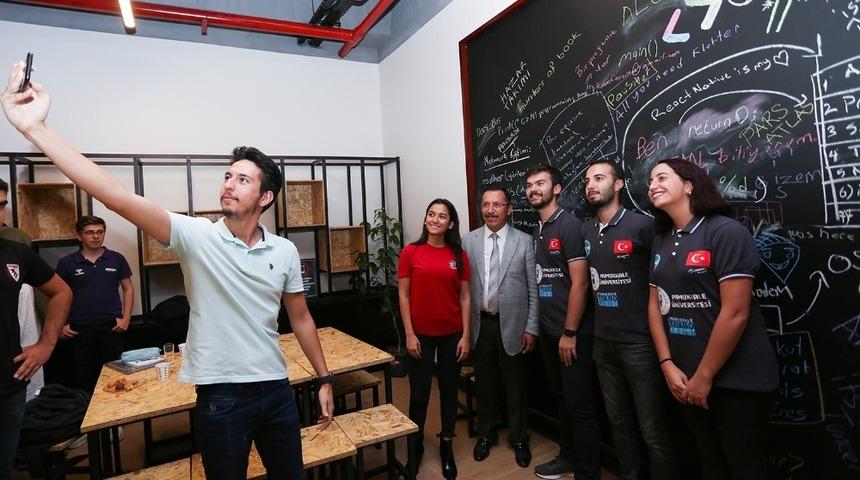 Denizli Hackerspace ortak &ccedil;alışma alanı yeniden hizmete a&ccedil;ıldı