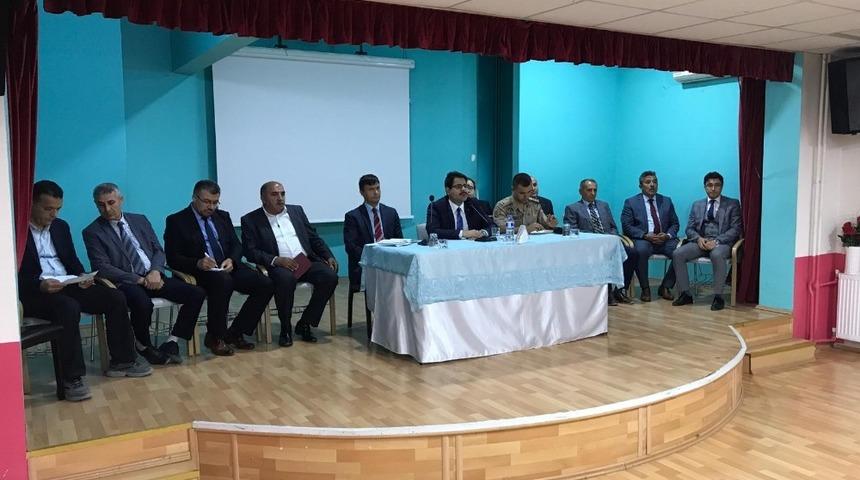 Muhtarlar sorunları dile getirdi