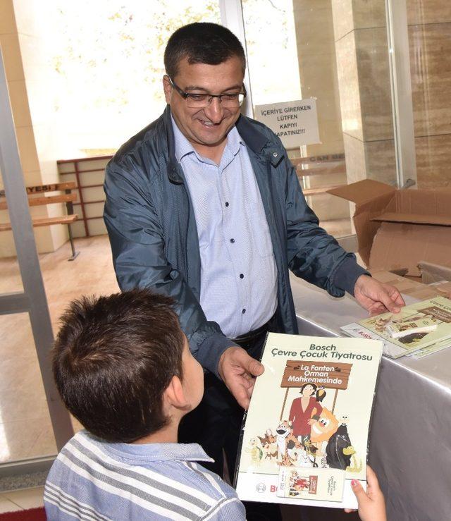 Çan’da çocuklar hafta sonunu tiyatroda eğlenerek geçirdi