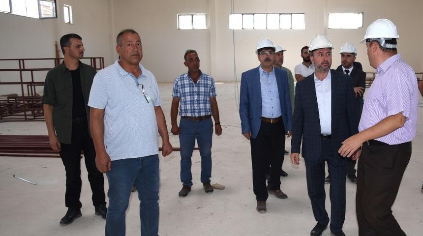 Sel&ccedil;uklu&rsquo;dan eğitime 4 spor salonu desteği