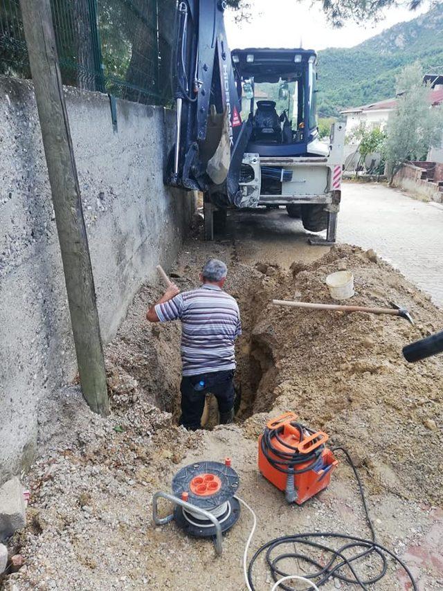 Bayırköy’de su patlağı onarıldı