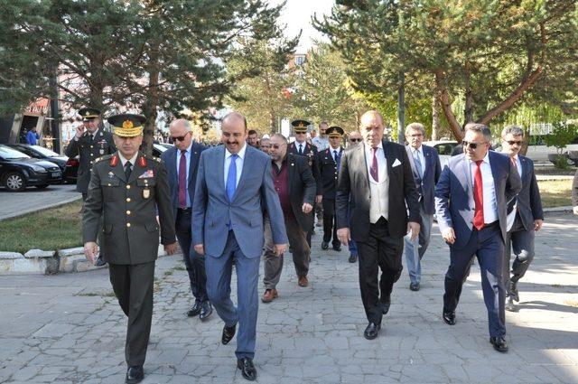 “Hoş Gelişler Ola Mustafa Kemal Paşa” klibi Kars’ta çekildi