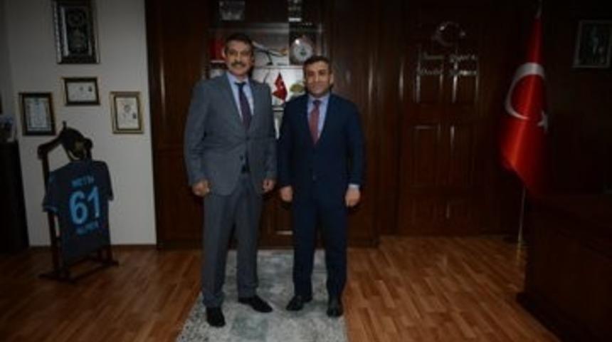 Temel Altunbaş Trabzon İl Emniyet M&uuml;d&uuml;r&uuml; Metin Alper&rsquo;i ziyaret etti