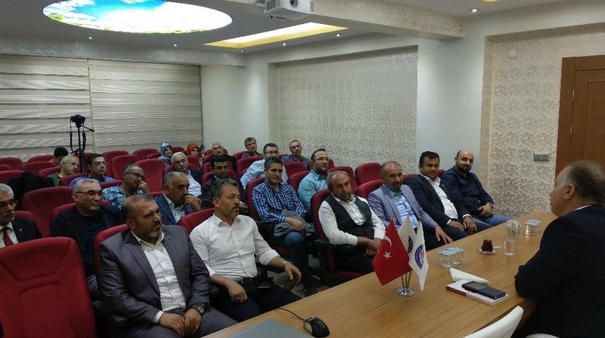 Prof. Dr. Temel Yeşilyurt Eğitim Bir Sen&rsquo;de eğitimcilerle buluştu