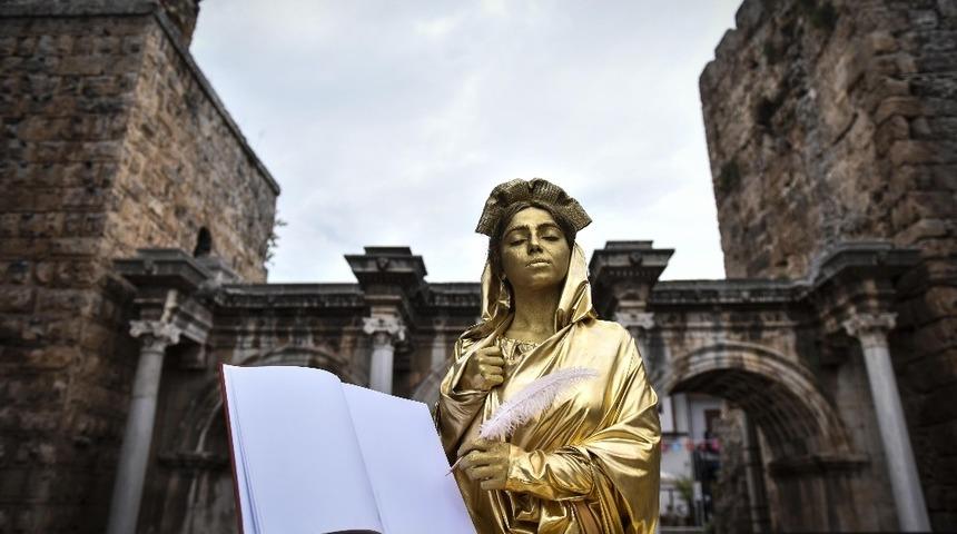 Kalei&ccedil;i Festivali&rsquo;nde Plancia Magna&rsquo;nın canlı heykeli yapılacak