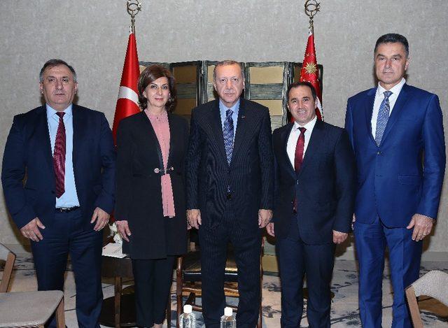Cumhurbaşkanı Erdoğan, belediye başkanlarını kabul etti