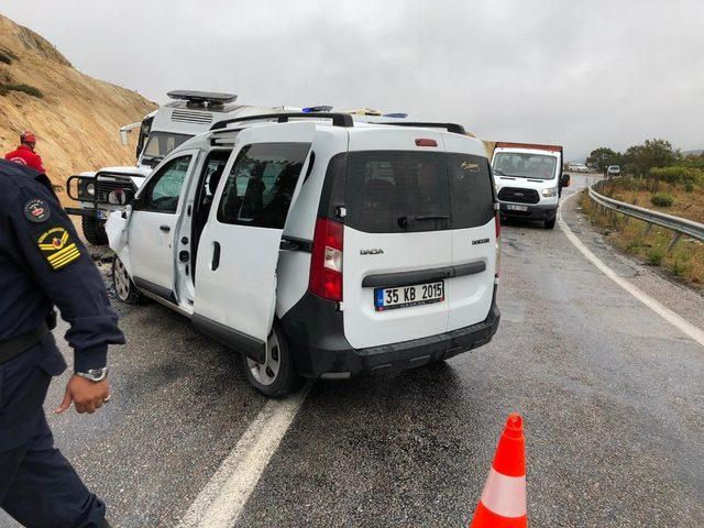 Balıkesir’de trafik kazası 5 yaralı