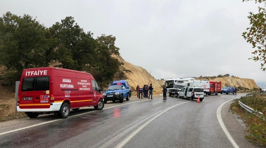 Balıkesir&rsquo;de trafik kazası 5 yaralı