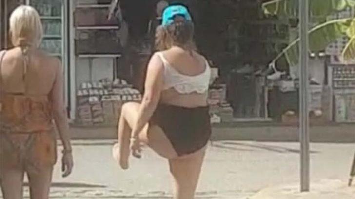 Marmaris'te yarı çıplak turist kadın herkesi şaşkına çevirdi G3