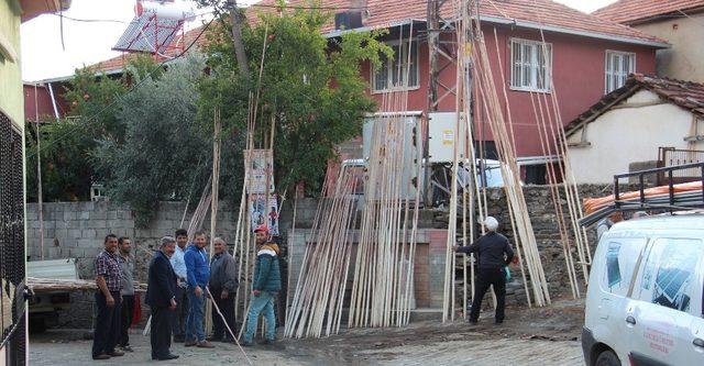 Kestanede hasat sezonu yaklaştı, sırık pazarı canlandı