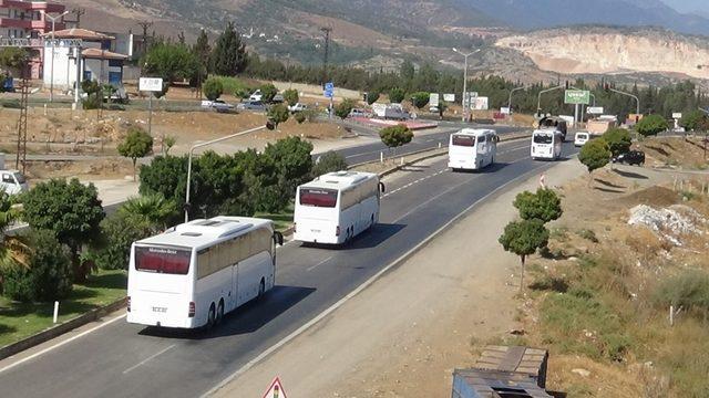 Hatay’dan sınıra komando sevkiyatı