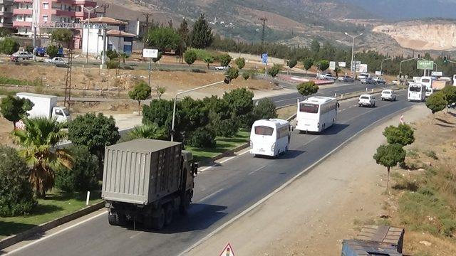 Hatay’dan sınıra komando sevkiyatı