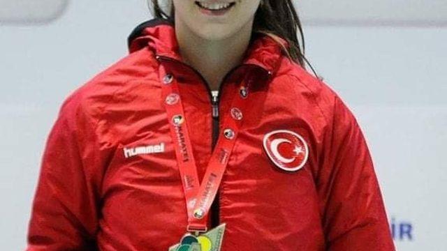 SUBÜ’lü Eltemur’dan bronz madalya başarısı