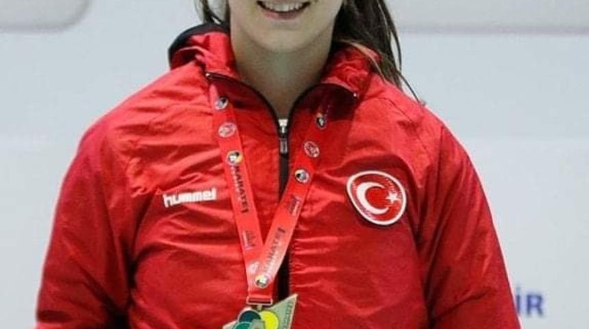 SUBÜ’lü Eltemur’dan bronz madalya başarısı