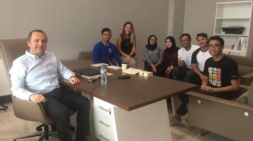 Malezyalı öğrenciler HKÜ’ye geldi