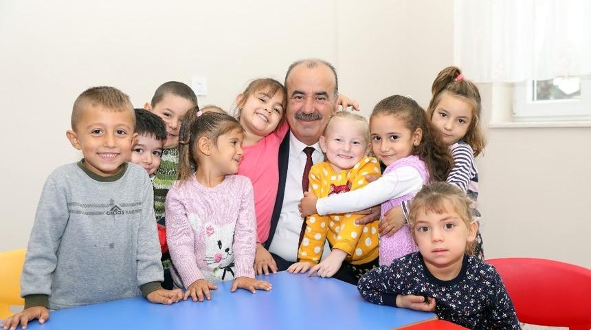 Mudanya Belediyesi&rsquo;nden eğitime b&uuml;y&uuml;k destek