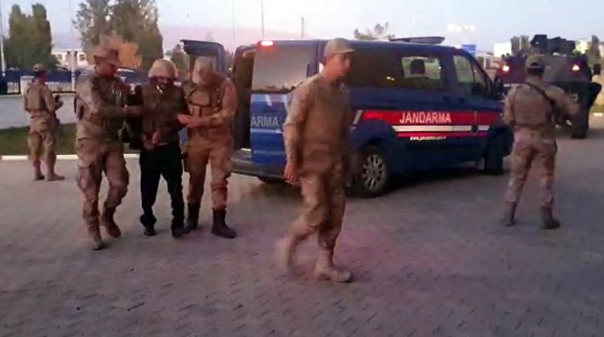 Kuma y&uuml;z&uuml;nden eşini ve kızını &ouml;ld&uuml;ren zanlı: Kızımı yanlışlıkla vurmuşumdur