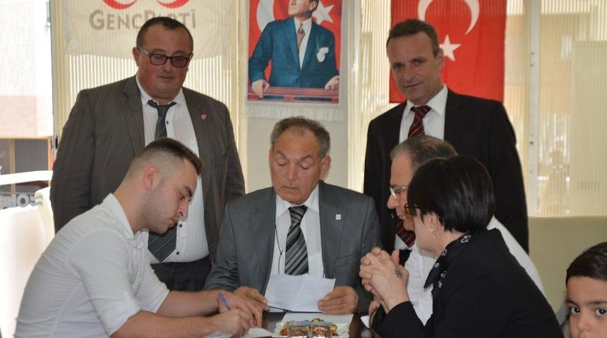 Gen&ccedil; Parti S&ouml;ke il&ccedil;e kongresini yaptı