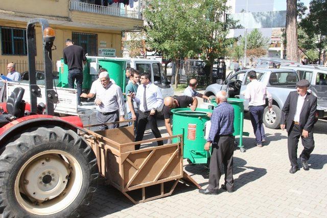 Ceviz soyma makinesi dağıtıldı