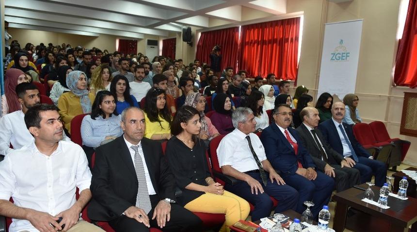 D&Uuml; Rekt&ouml;r&uuml; G&uuml;l, eğitim fak&uuml;ltesi oryantasyon programına katıldı