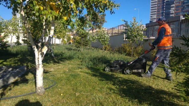 Pursaklar’da parklara yoğun bakım