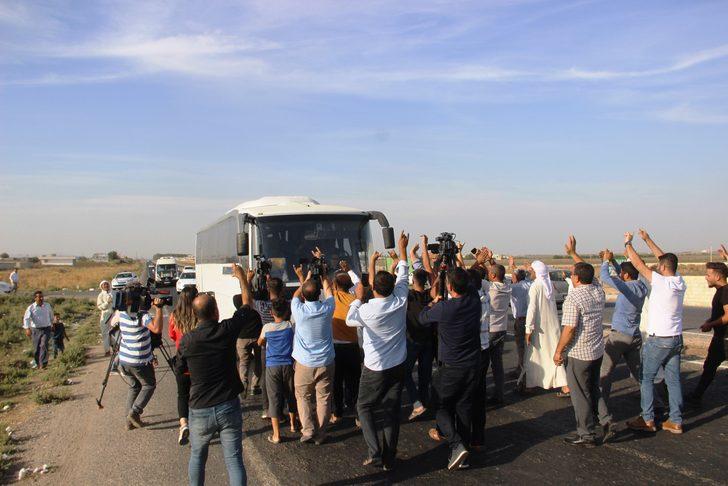 Sınıra sevk edilen askerlere coşkulu karşılama G5