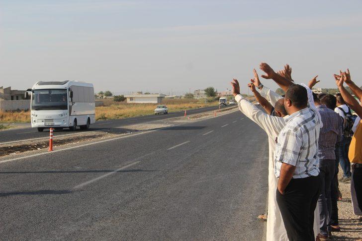 Sınıra sevk edilen askerlere coşkulu karşılama G2