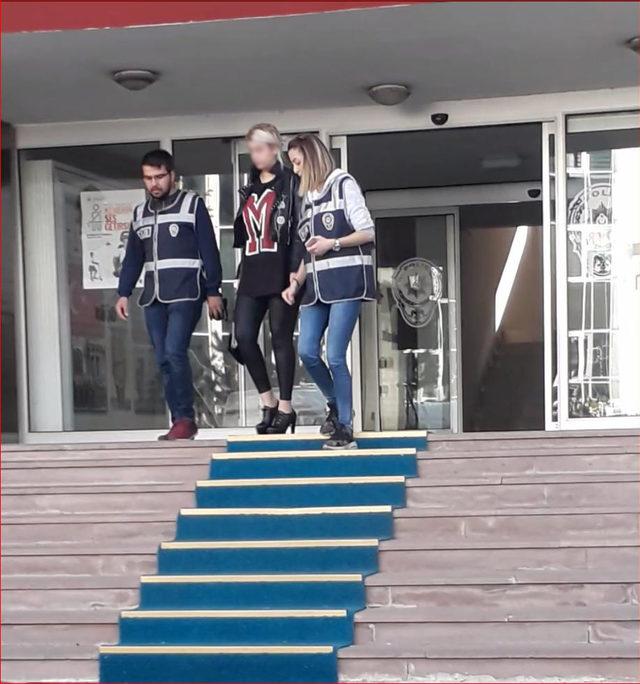 Aziziye Tabyası'nda 'mayo'lu fotoğraf çektiren kadına gözaltı