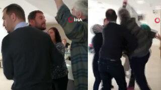Doktor ile hasta yakını arasında yumruklu kavga