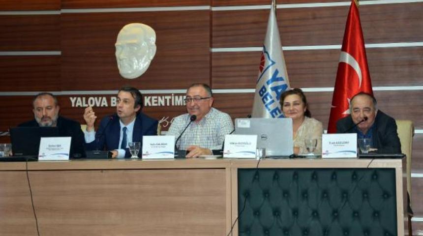 Deprem uzmanı, toplanma alanı olarak AVM'leri önerdi