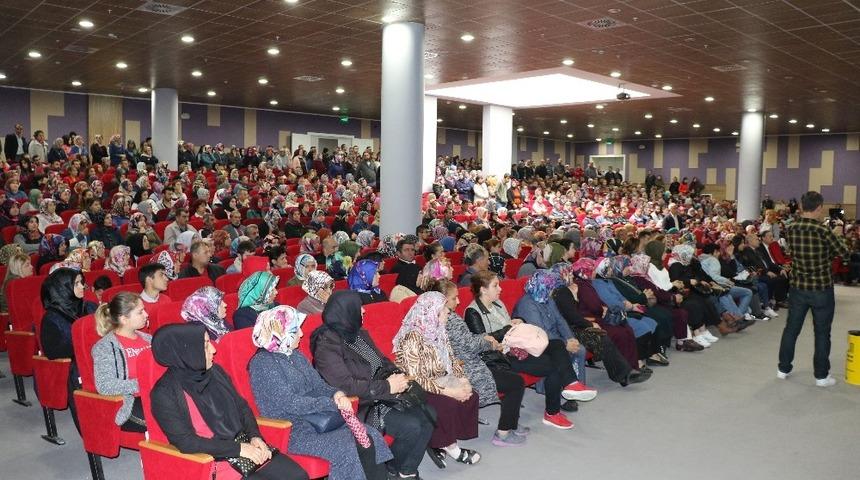 4 bin 400 kişi arasından 445 kişi kura ile belirlendi