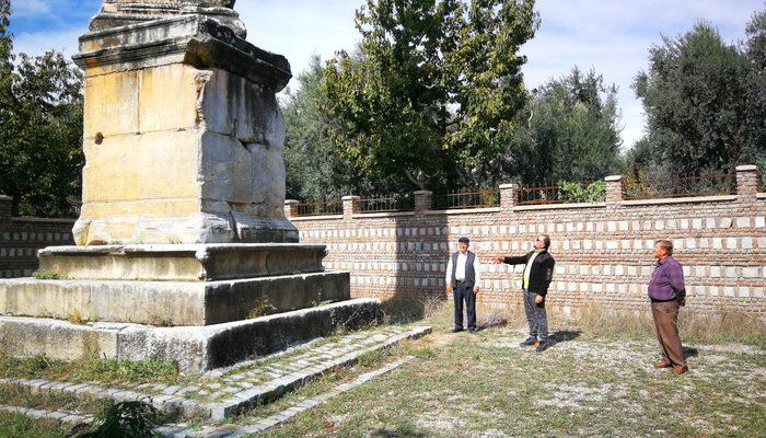 Bursa'da utanç veren görüntü! 2 bin yıllık eseri bu hale getirdiler