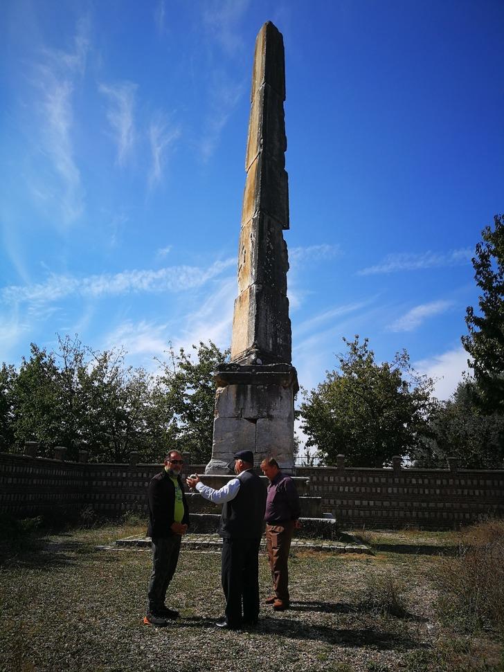 Bursa'da utanç veren görüntü! 2 bin yıllık eseri bu hale getirdiler G3