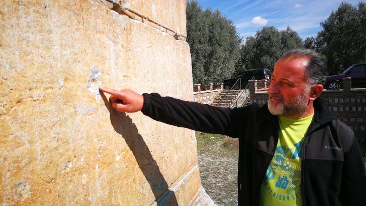 Bursa'da utanç veren görüntü! 2 bin yıllık eseri bu hale getirdiler G4